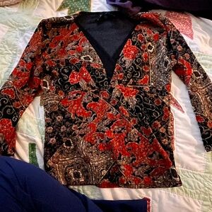 Velvet Long Sleeve V-Neck Top in Red and Black
